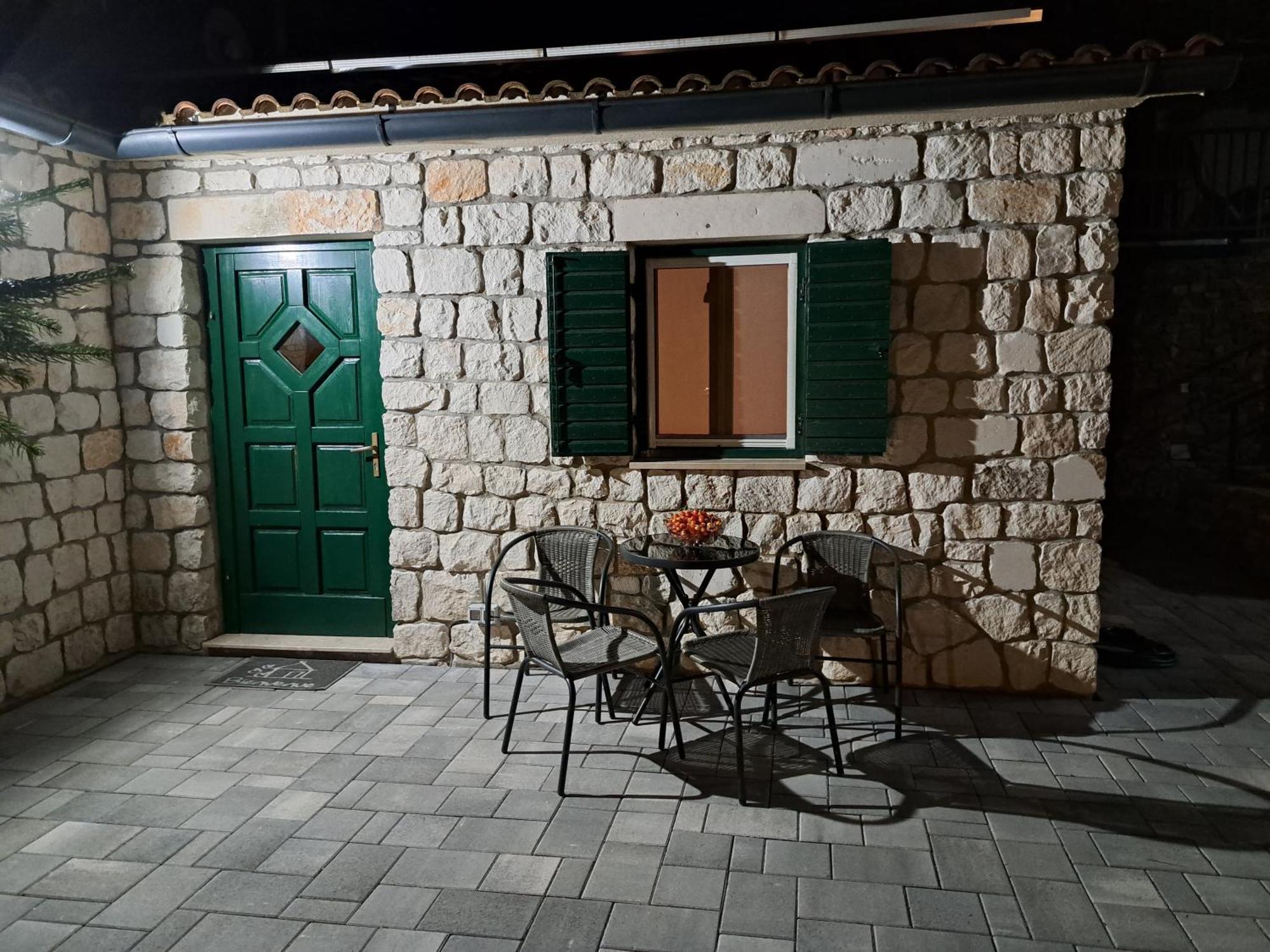 Normabella Holiday Home Tugare Exterior photo